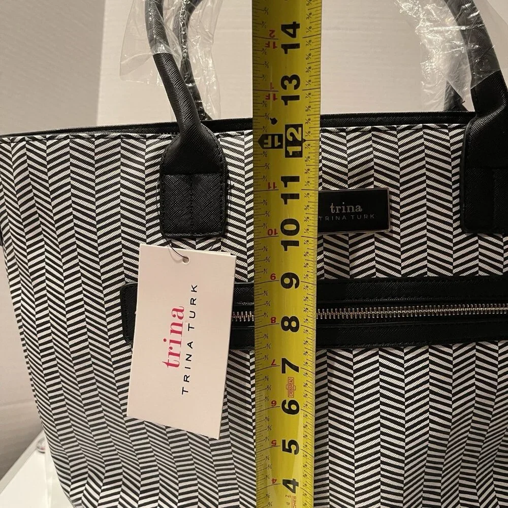 NWT Trina Turk Large Shoulder Tote Bag Black/White W/detachable Strap POOL BEACH